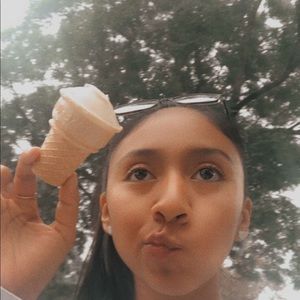 Meet your Posher, Regina